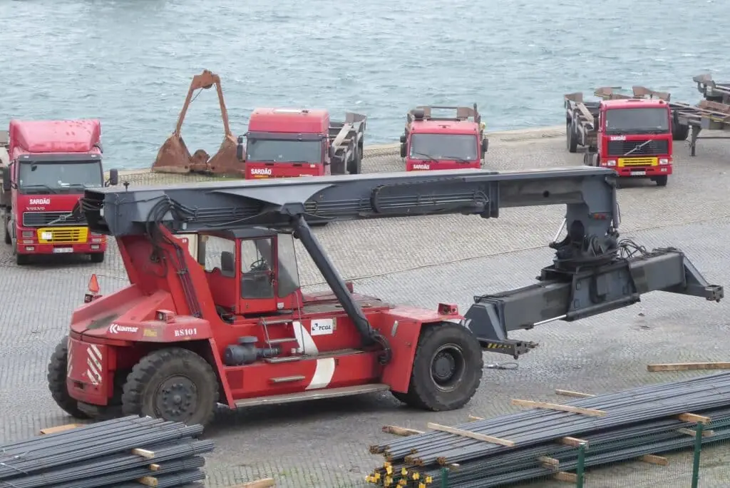 Containerstapler -Staplerschein machen!
